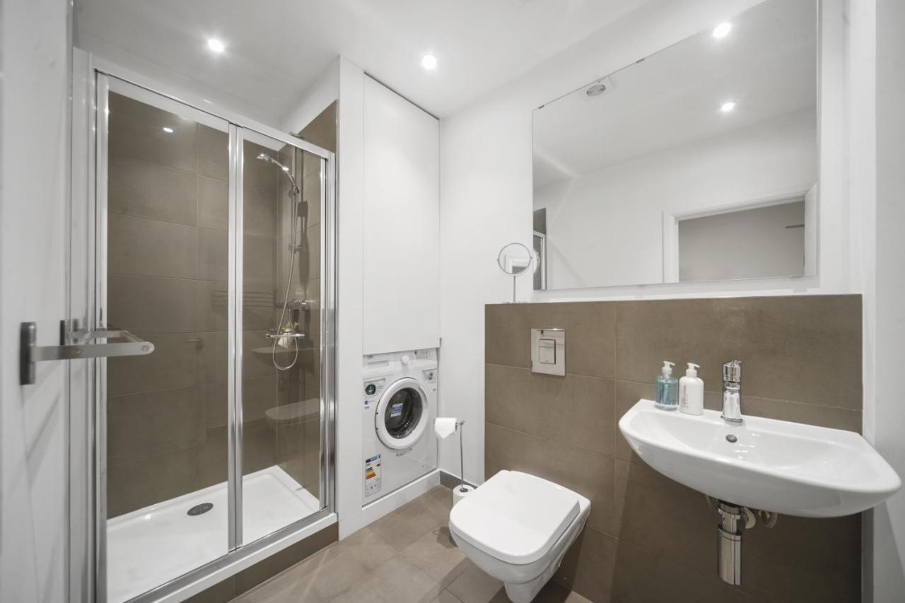 לונדון Studio Apartment By Homely Stays מראה חיצוני תמונה